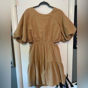 NWOT Madewell tan bubble sleeve cutout dress